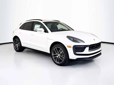 2026 Porsche Macan AWD