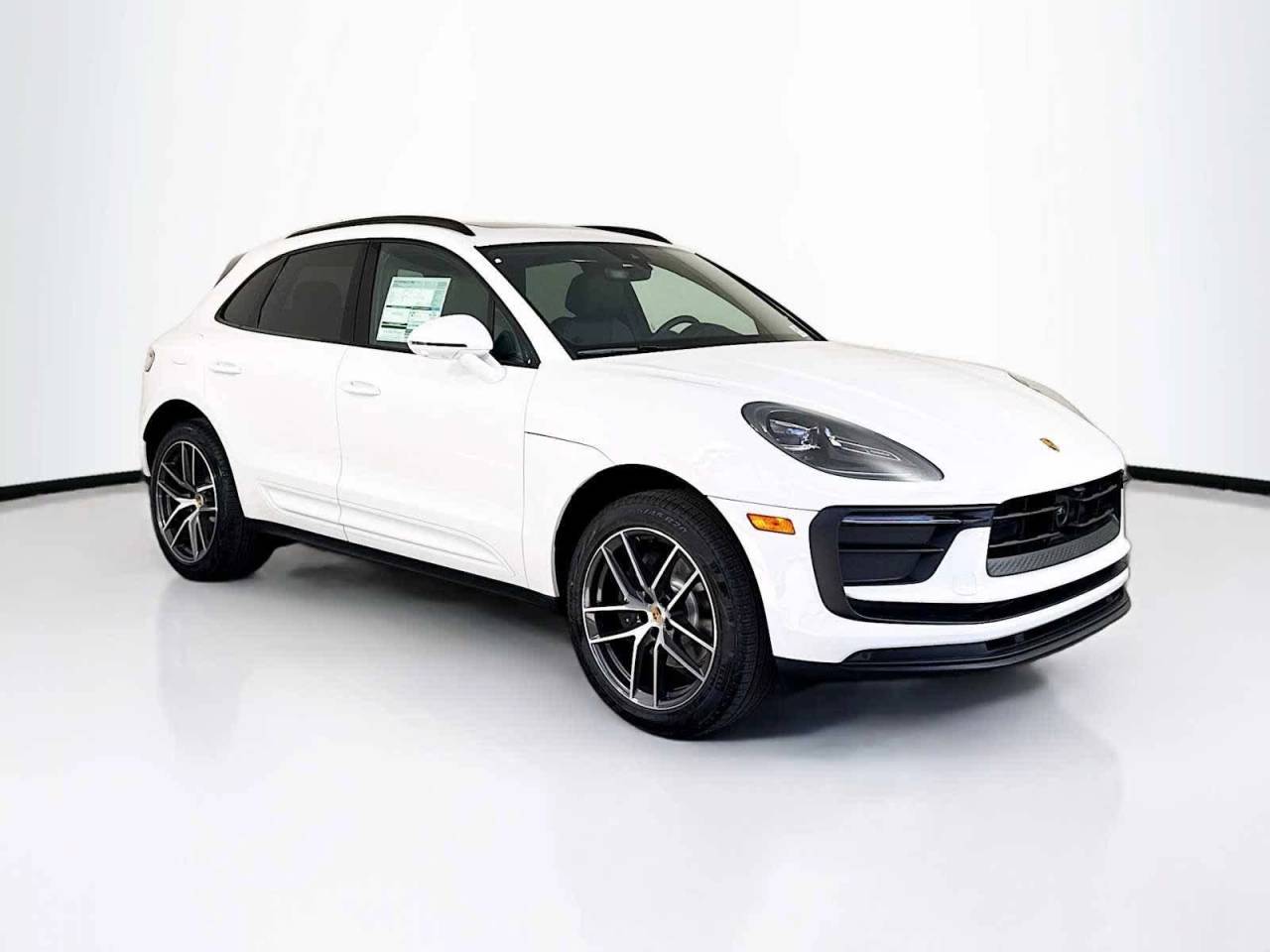2026 Porsche Macan AWD