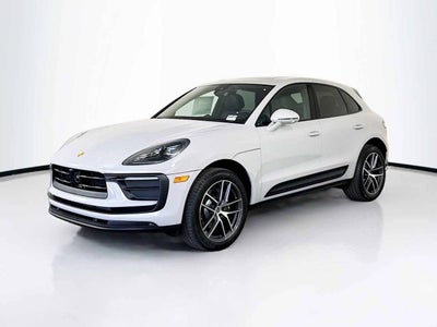2026 Porsche Macan AWD