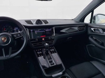 2026 Porsche Macan AWD