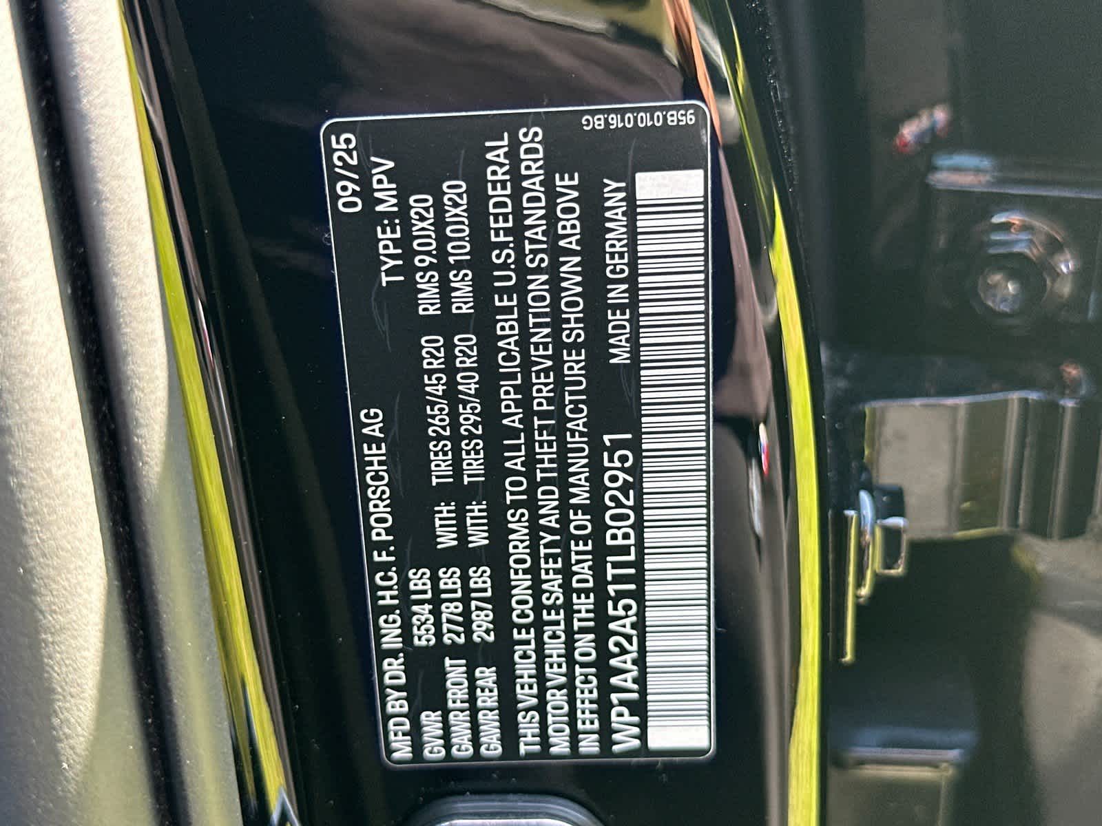 2026 Porsche Macan Macan