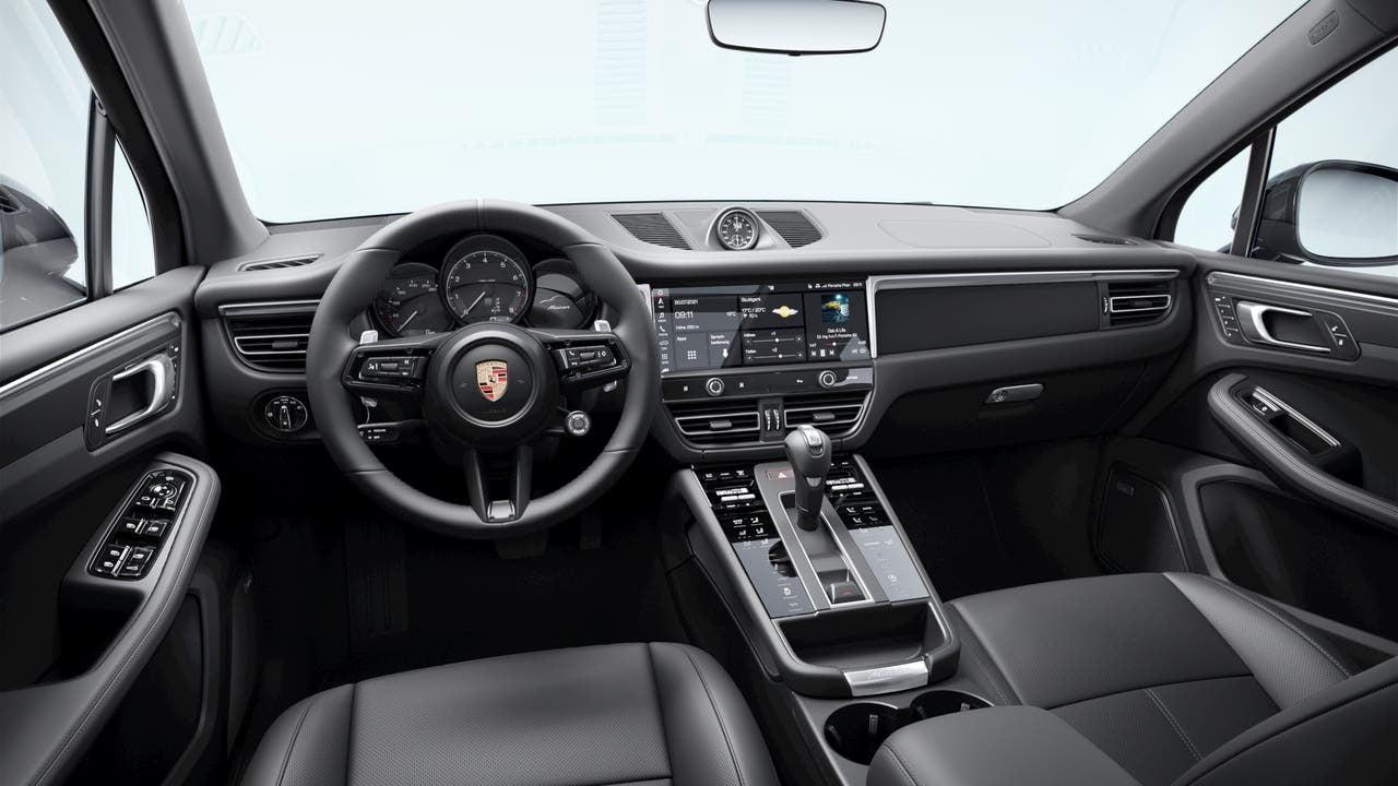 2026 Porsche Macan Base