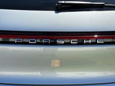 2026 Porsche Macan Macan