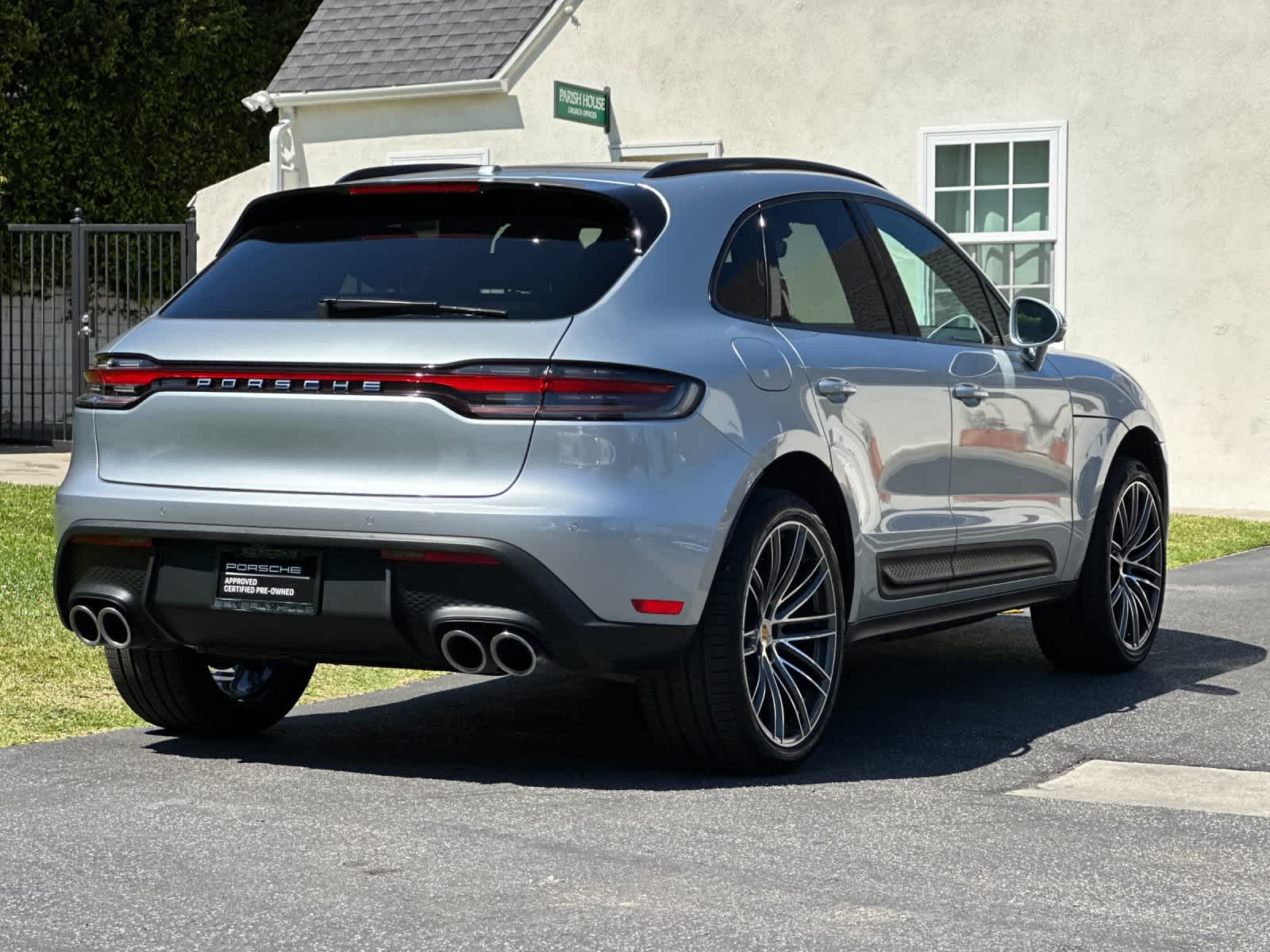 2026 Porsche Macan Macan