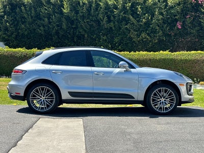 2026 Porsche Macan Macan