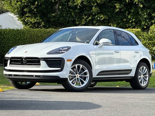 2026 Porsche Macan AWD
