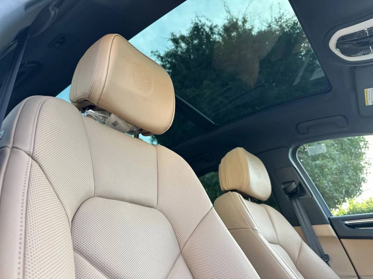 2026 Porsche Macan AWD