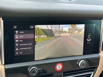 2026 Porsche Macan AWD