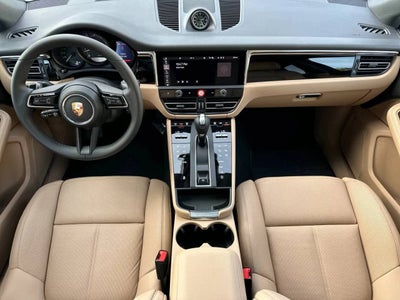 2026 Porsche Macan AWD