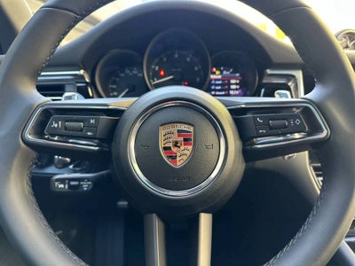 2026 Porsche Macan AWD