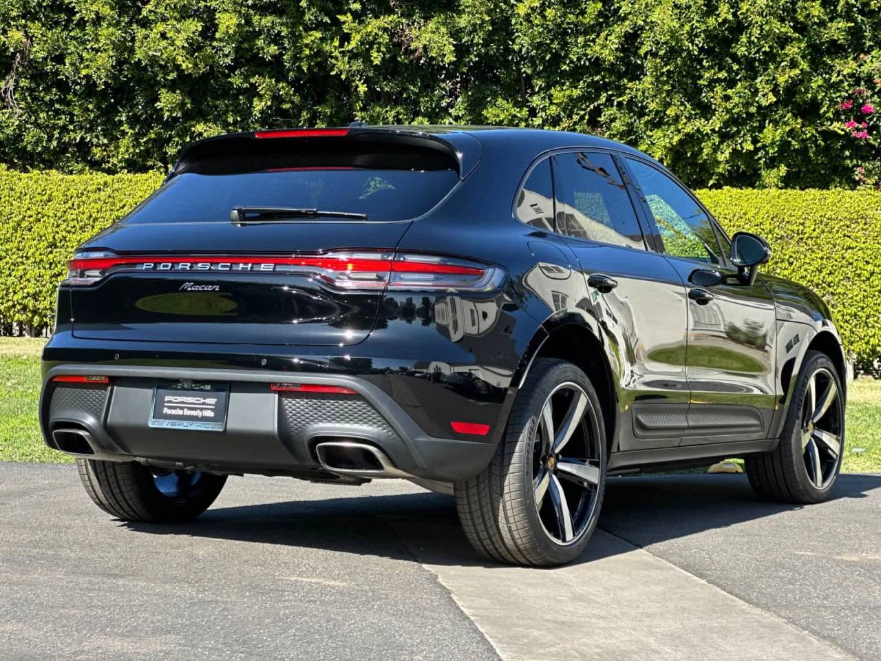 2026 Porsche Macan AWD