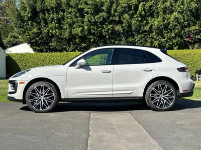2026 Porsche Macan AWD