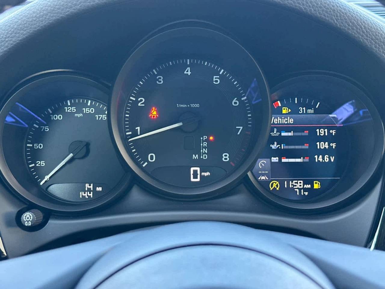 2026 Porsche Macan AWD