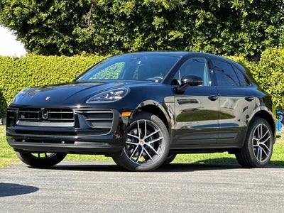 2026 Porsche Macan AWD