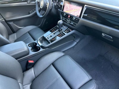 2026 Porsche Macan AWD