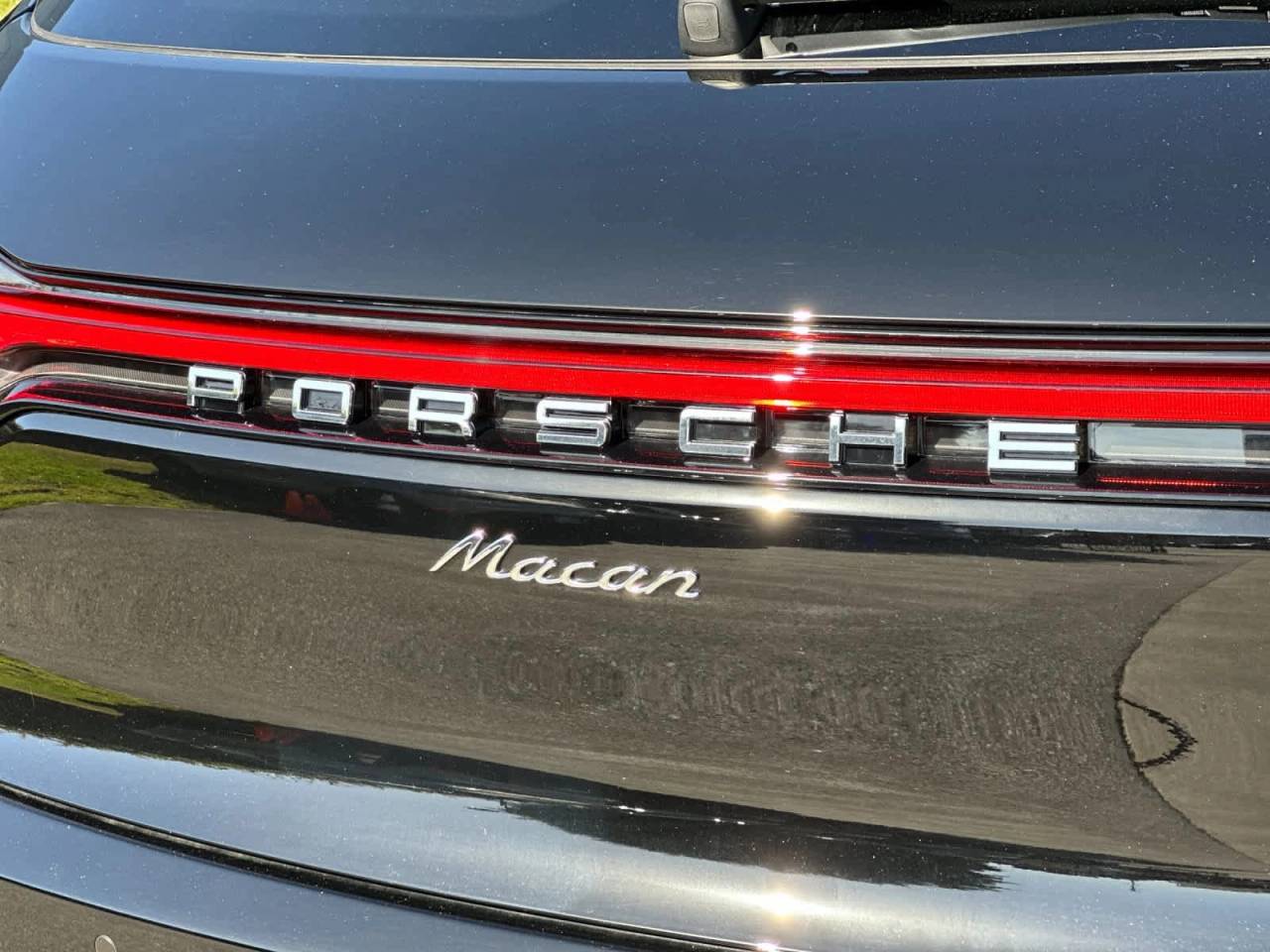 2026 Porsche Macan AWD