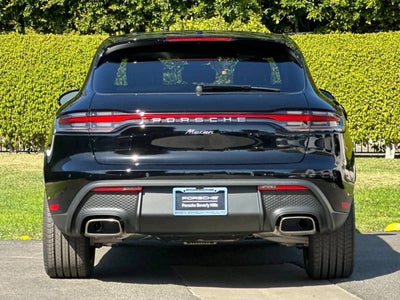 2026 Porsche Macan AWD