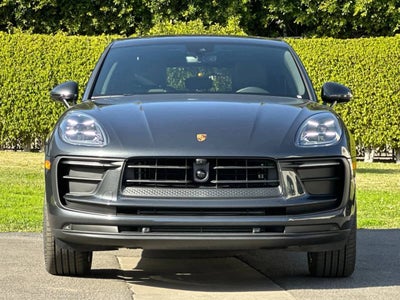 2026 Porsche Macan AWD