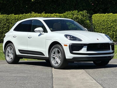 2026 Porsche Macan Base