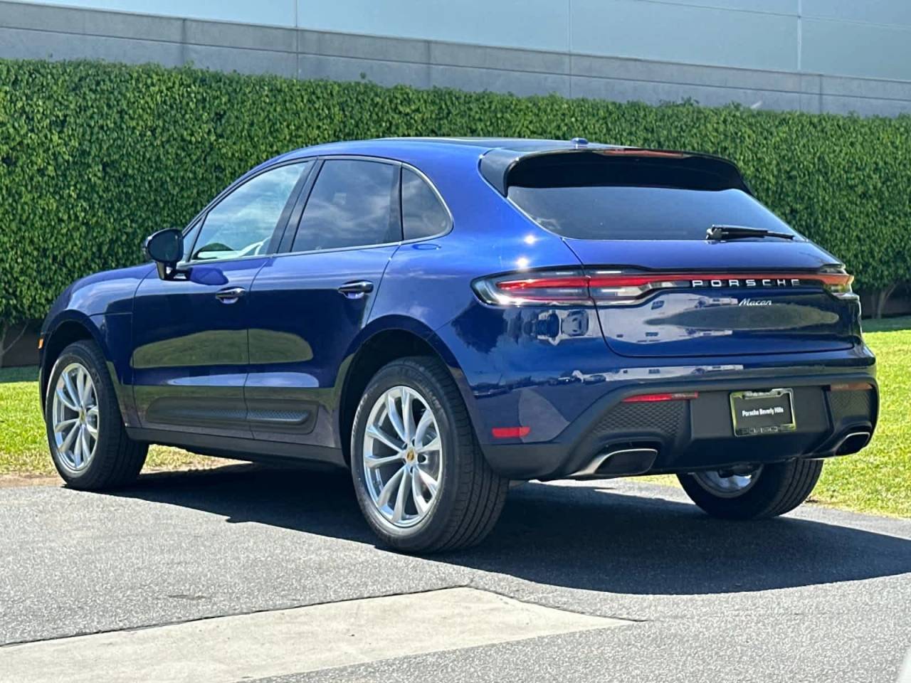 2026 Porsche Macan Base