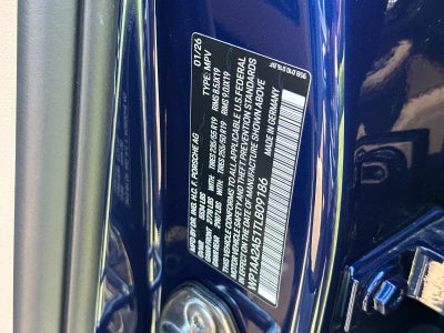 2026 Porsche Macan Base