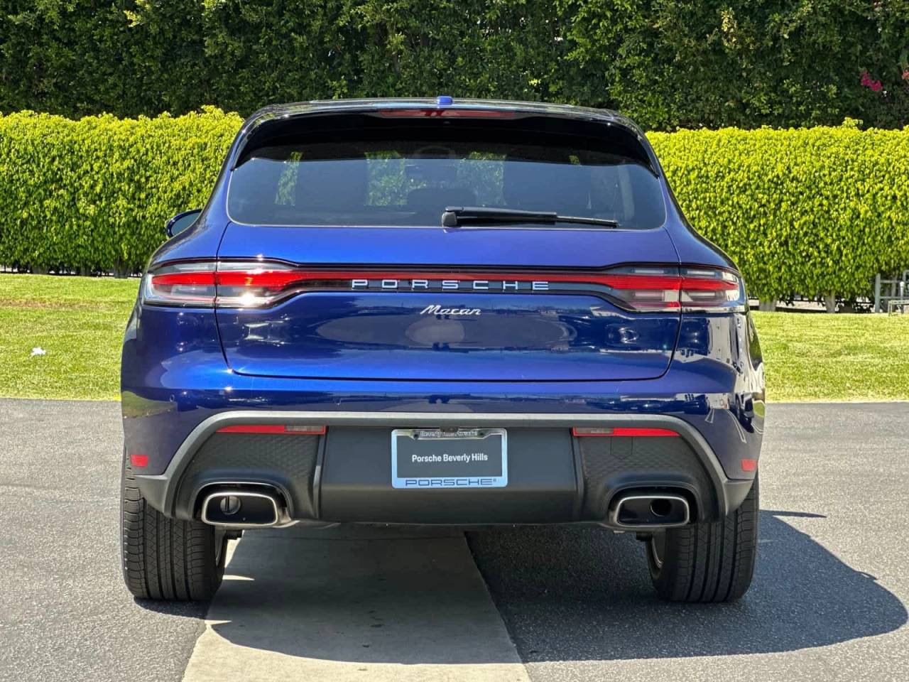 2026 Porsche Macan Base