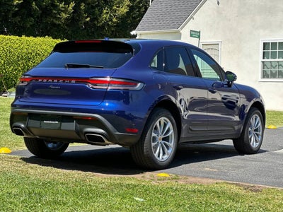 2026 Porsche Macan Base