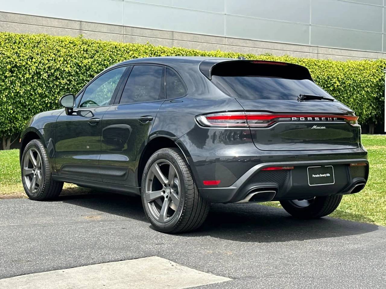 2026 Porsche Macan Base