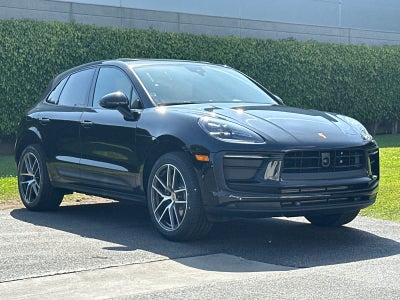2026 Porsche Macan Base