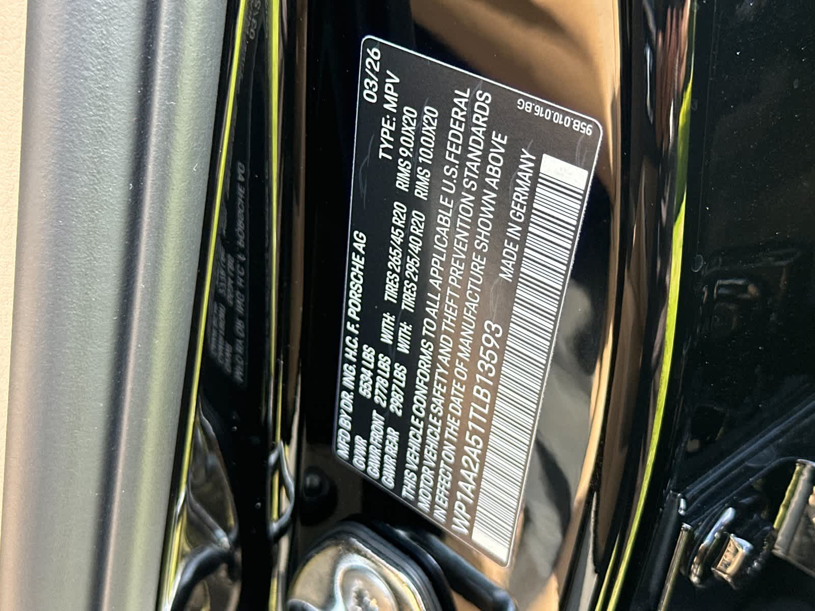 2026 Porsche Macan Base