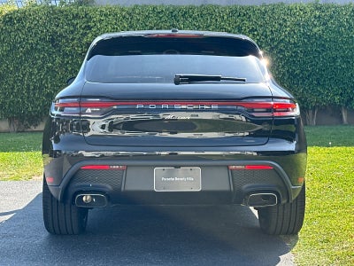 2026 Porsche Macan Base