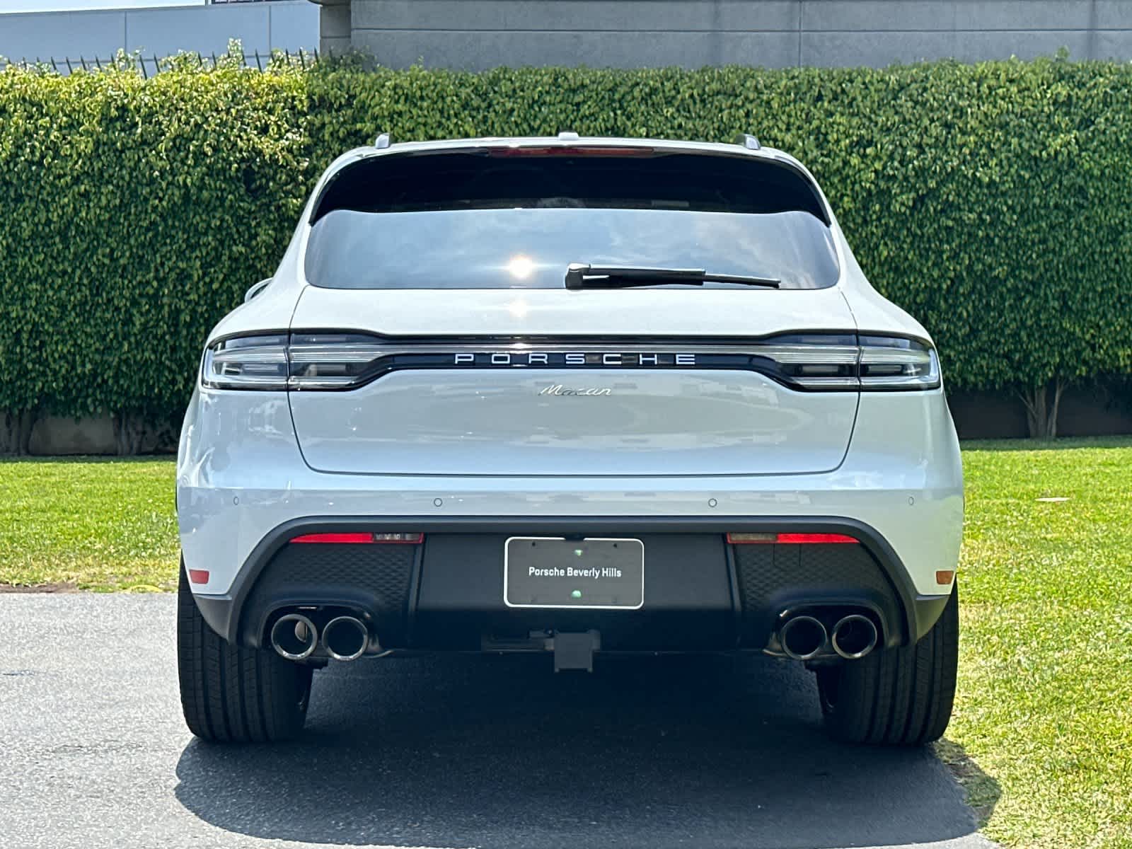 2026 Porsche Macan Base