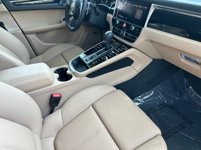 2026 Porsche Macan Macan