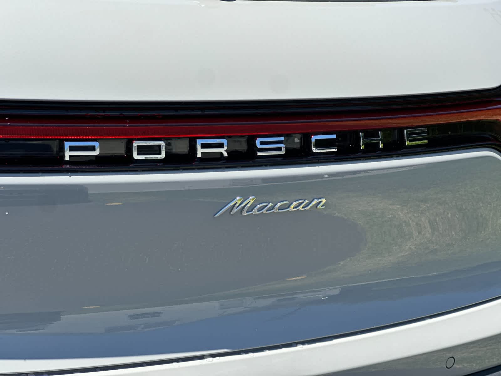2026 Porsche Macan Macan