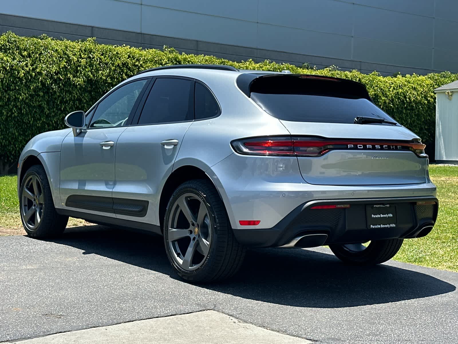 2026 Porsche Macan Base