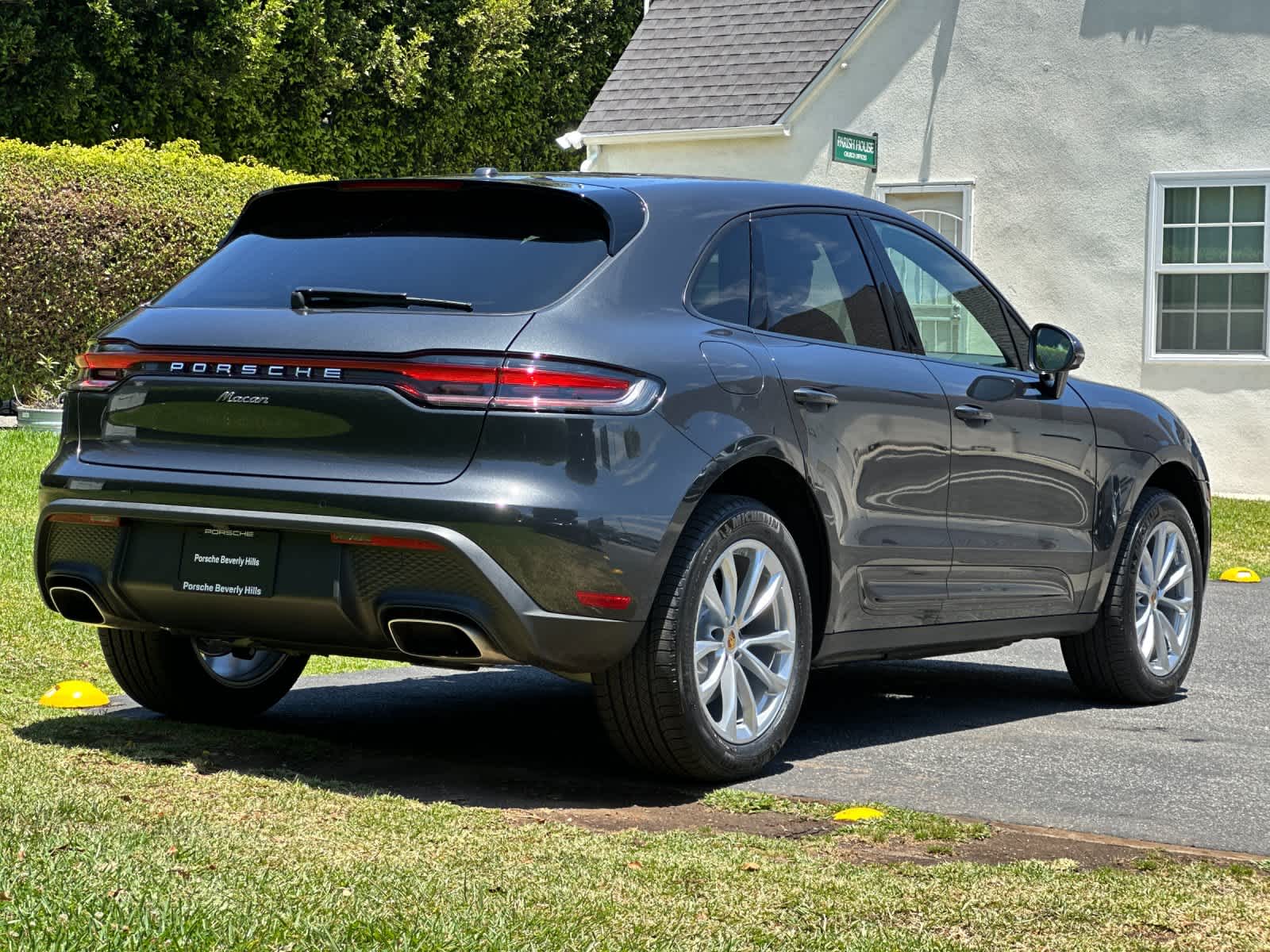 2026 Porsche Macan Macan