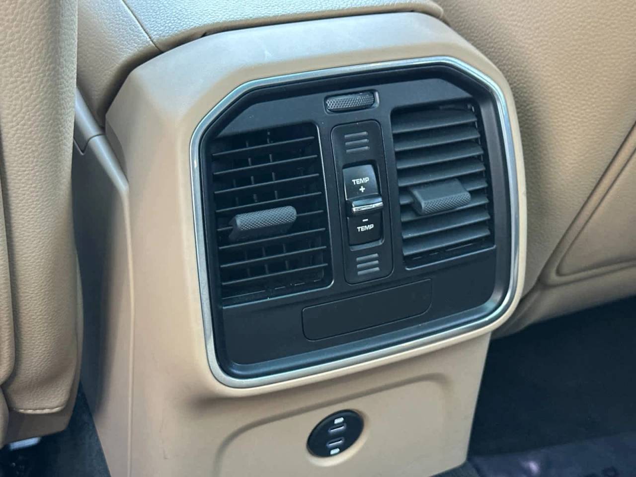 2020 Porsche Macan Macan