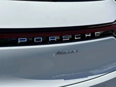 2020 Porsche Macan Macan