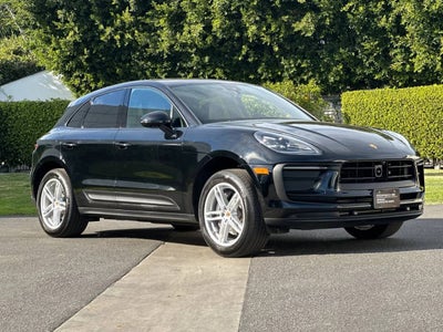 2025 Porsche Macan AWD