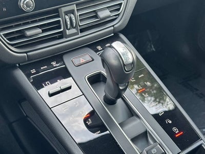 2025 Porsche Macan AWD