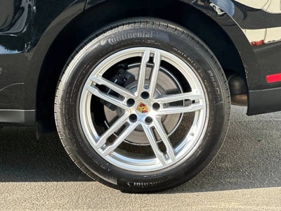 2025 Porsche Macan AWD