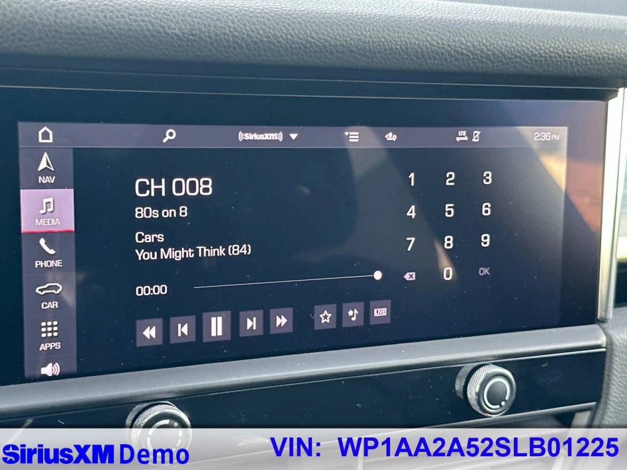 2025 Porsche Macan AWD