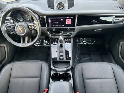 2025 Porsche Macan AWD