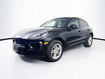 2025 Porsche Macan AWD