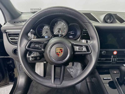 2025 Porsche Macan AWD