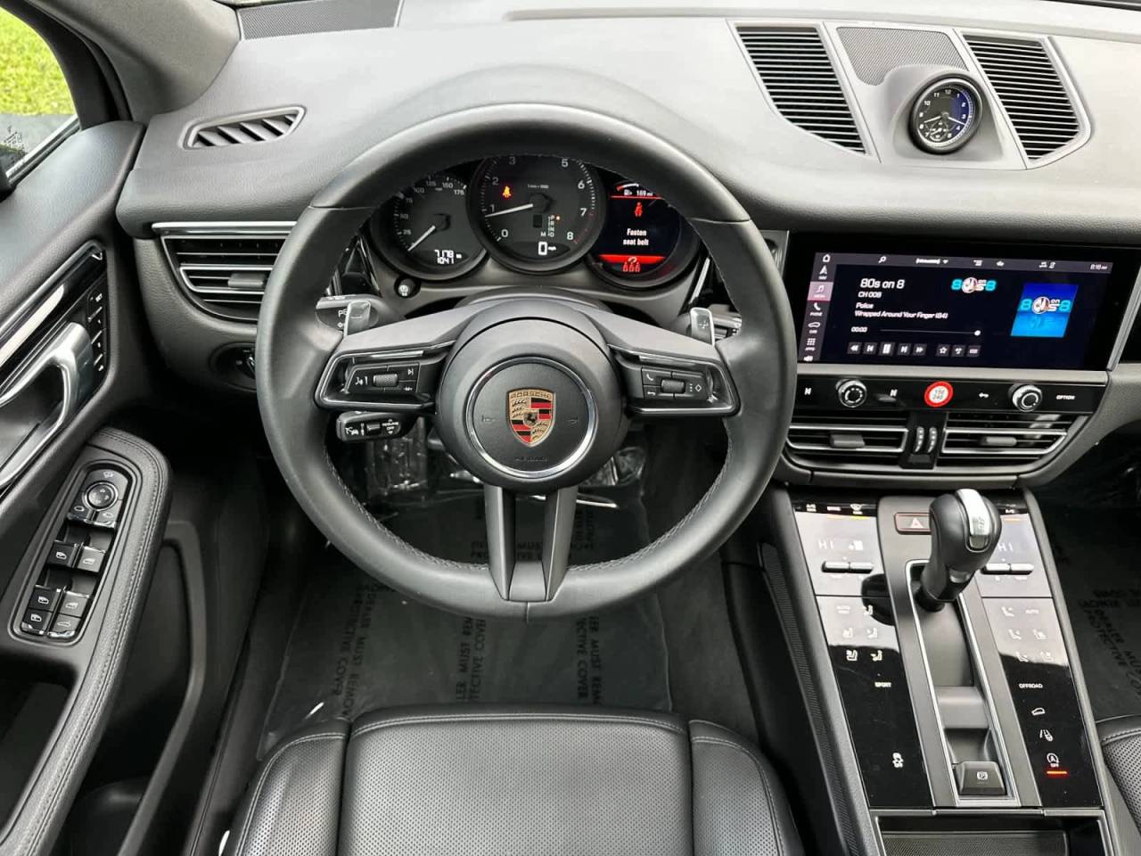 2025 Porsche Macan AWD