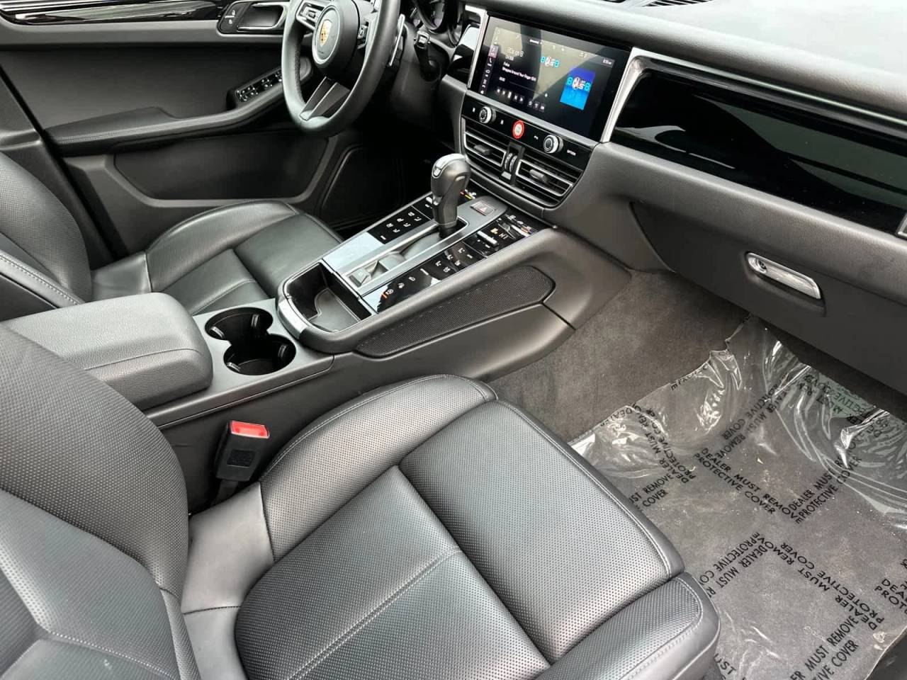 2025 Porsche Macan AWD