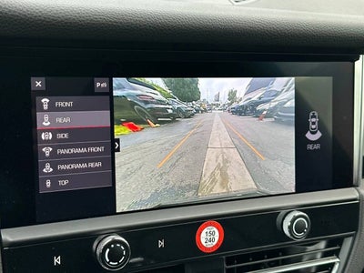 2025 Porsche Macan AWD