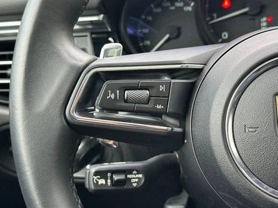 2025 Porsche Macan AWD
