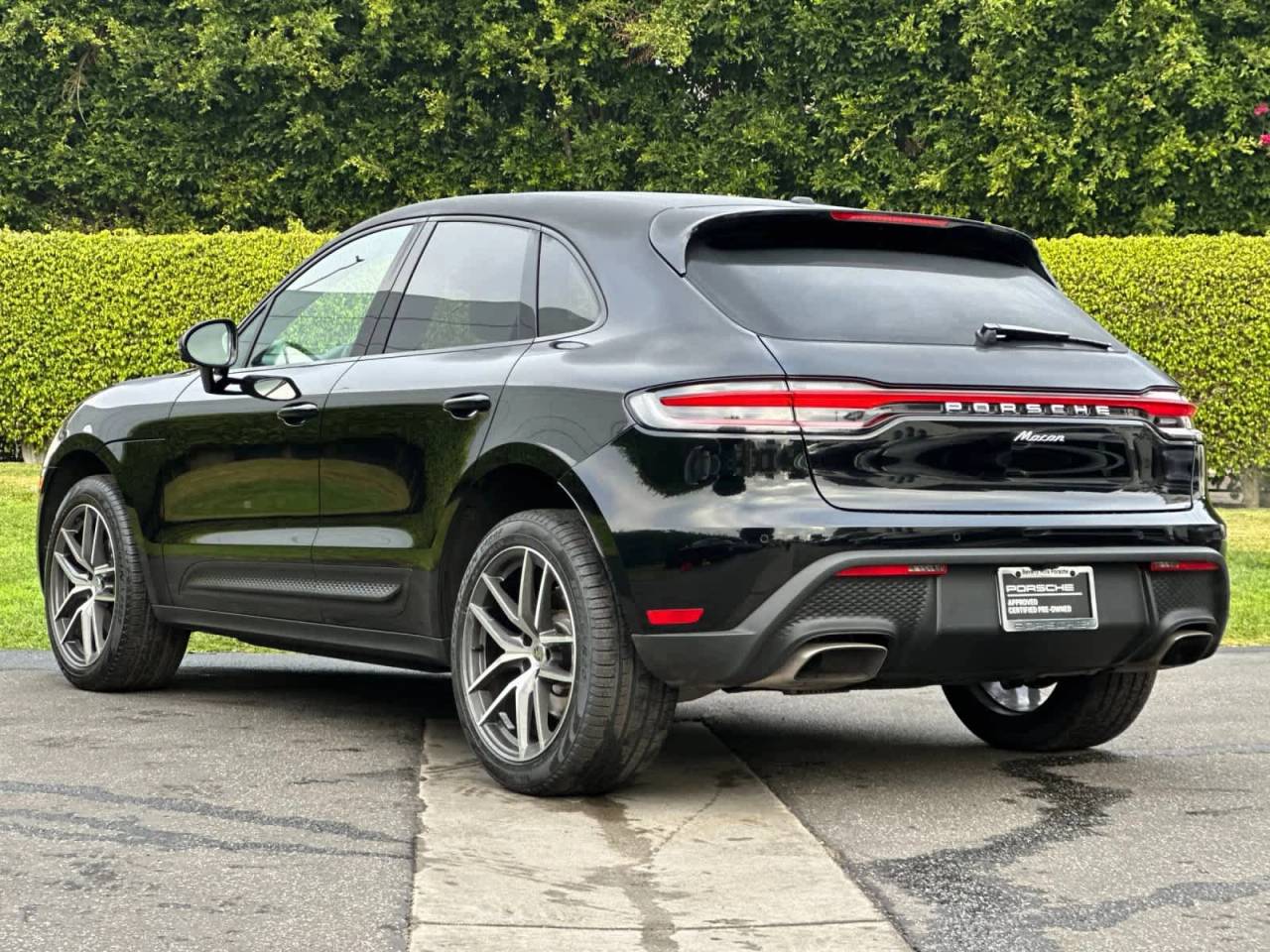 2025 Porsche Macan AWD